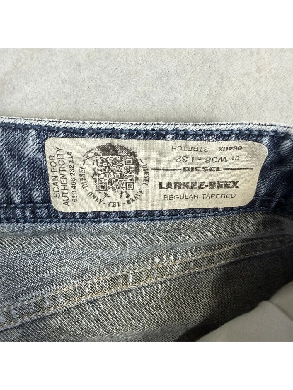 Diesel Larkee Beex Jeans Mens 38x32 Blue Regular Tapered Med Wash Stretch Denim